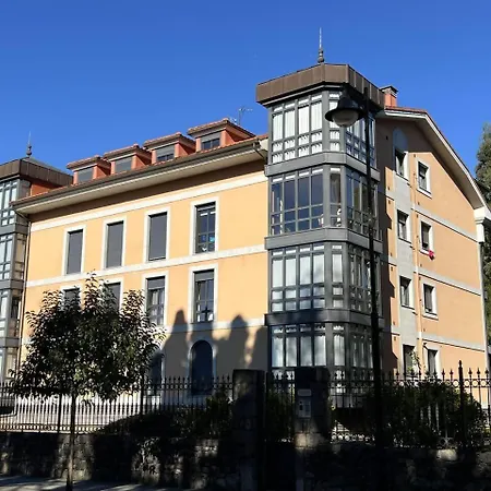 El Mirador Del Orfanato 1c